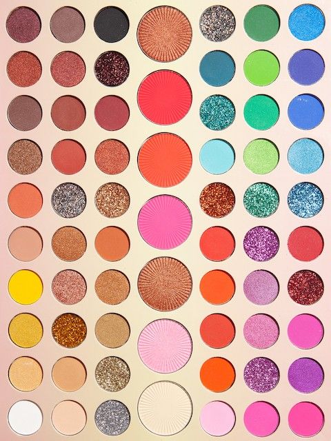 Via Letvass Eye shadow, highlighter, blush 67 colors